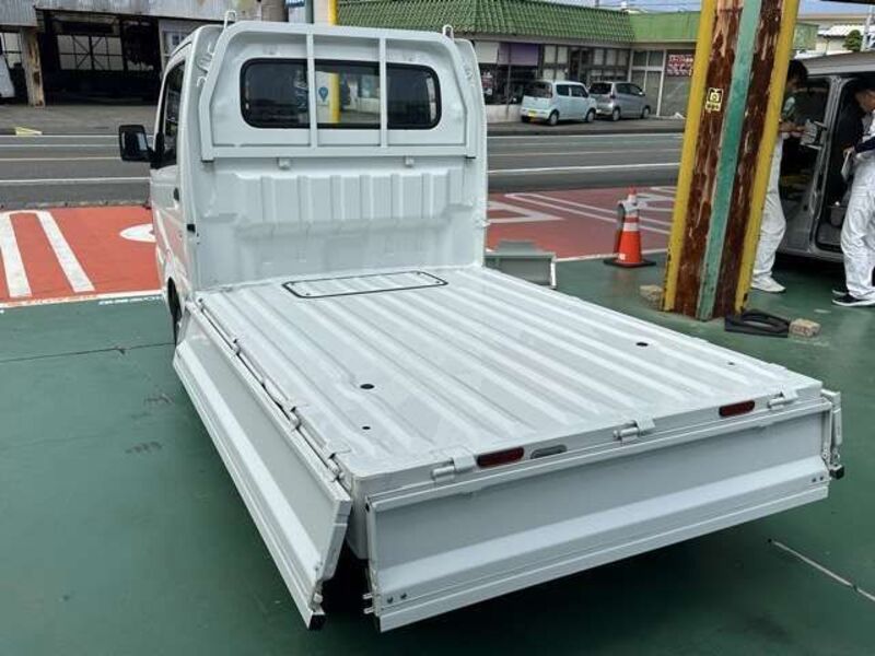 MINICAB TRUCK