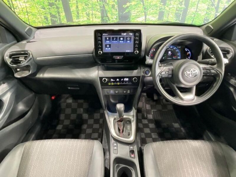 YARIS CROSS