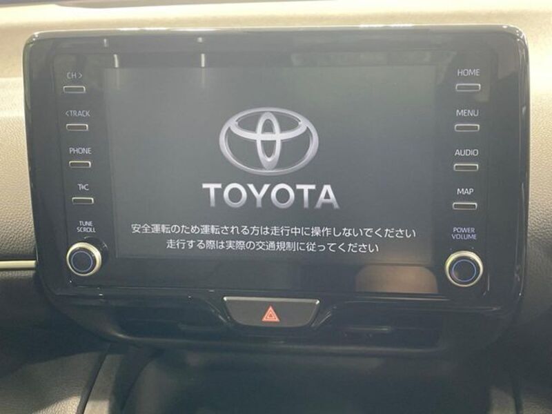 YARIS CROSS