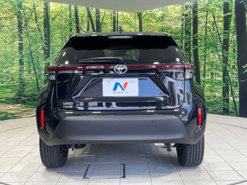 YARIS CROSS