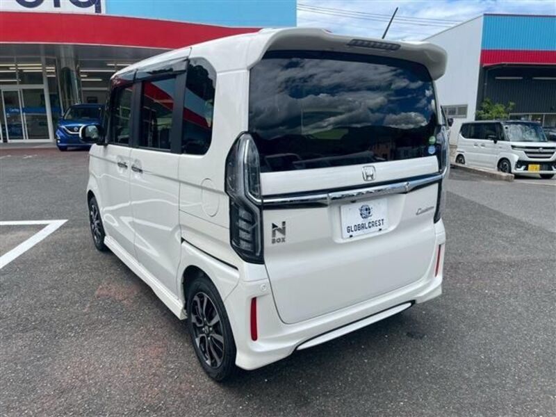 N BOX CUSTOM