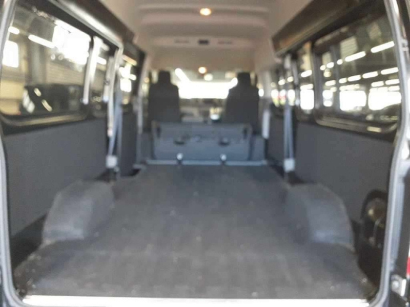 CARAVAN VAN