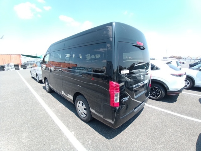 CARAVAN VAN
