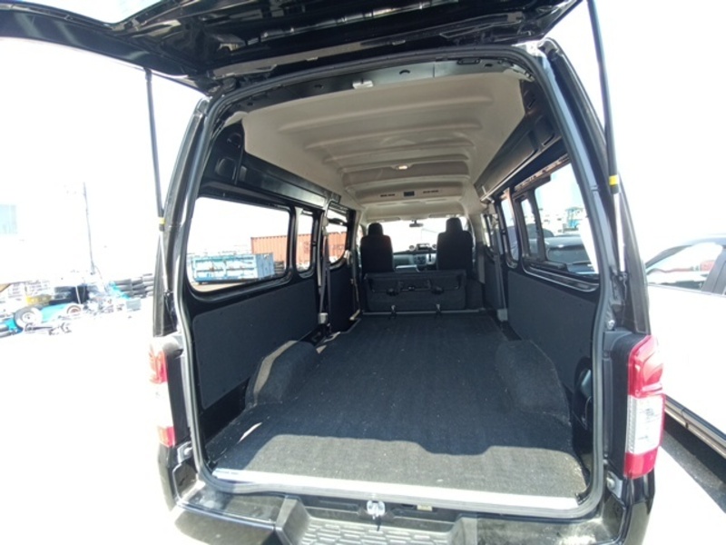 CARAVAN VAN