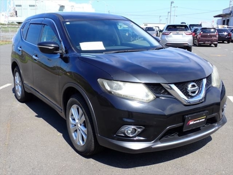 X-TRAIL
