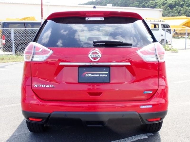 X-TRAIL