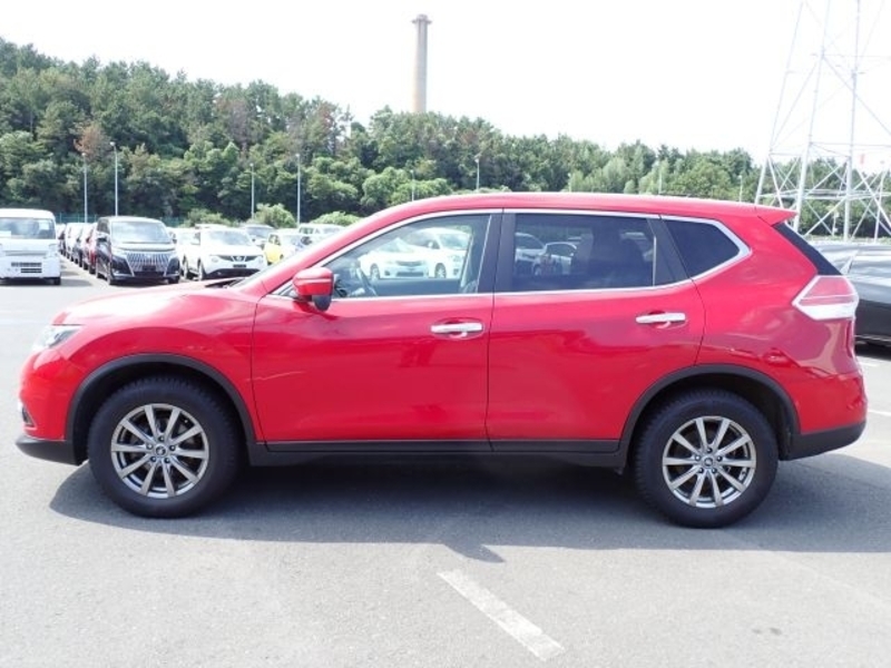 X-TRAIL