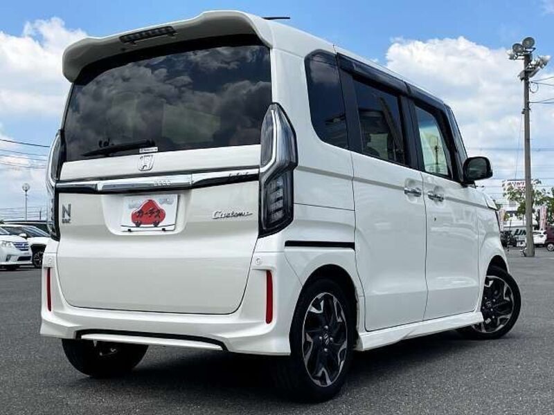 N BOX CUSTOM