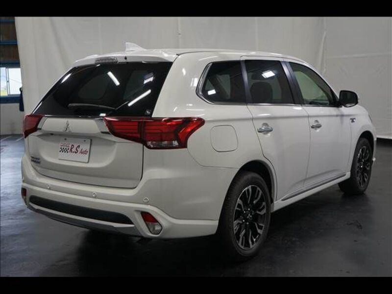 OUTLANDER PHEV