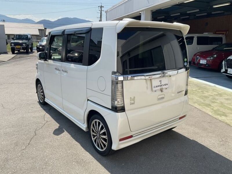N BOX CUSTOM