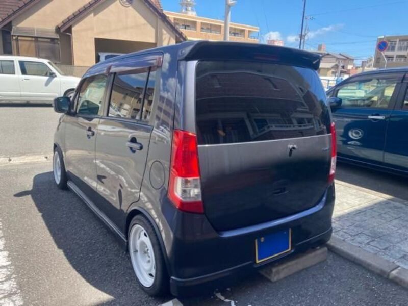 WAGON R