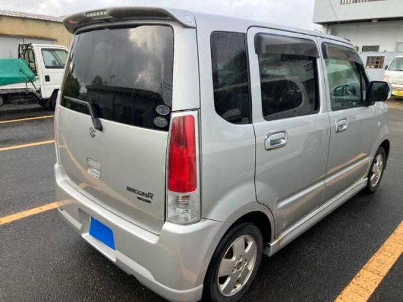 WAGON R