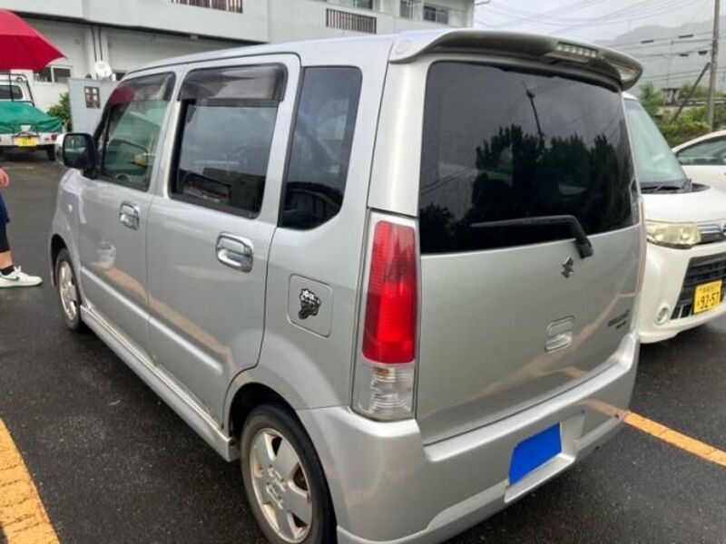 WAGON R