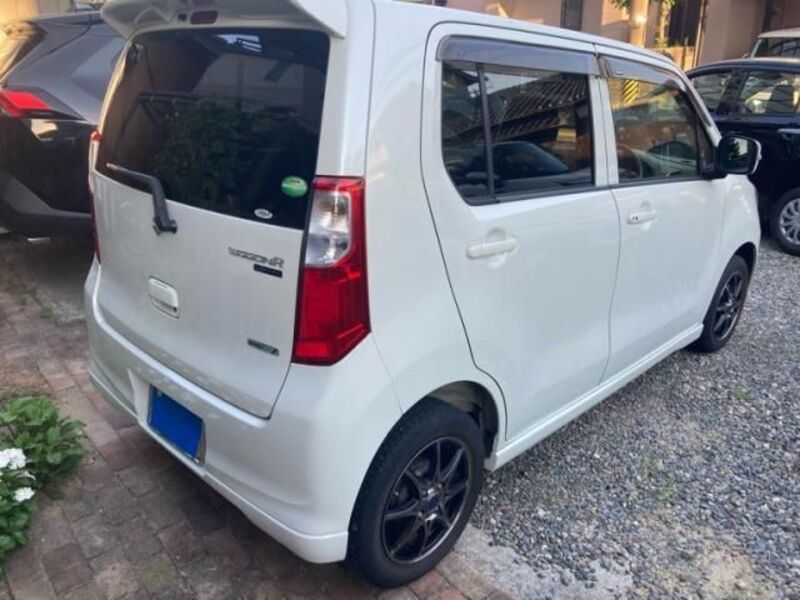 WAGON R