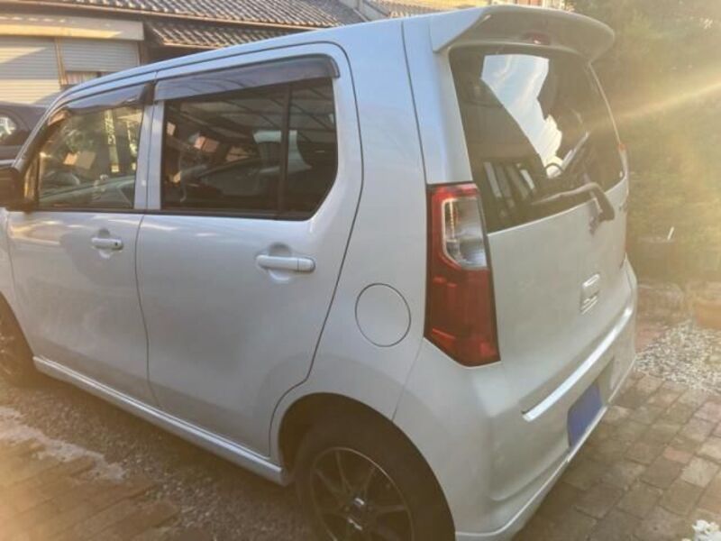 WAGON R
