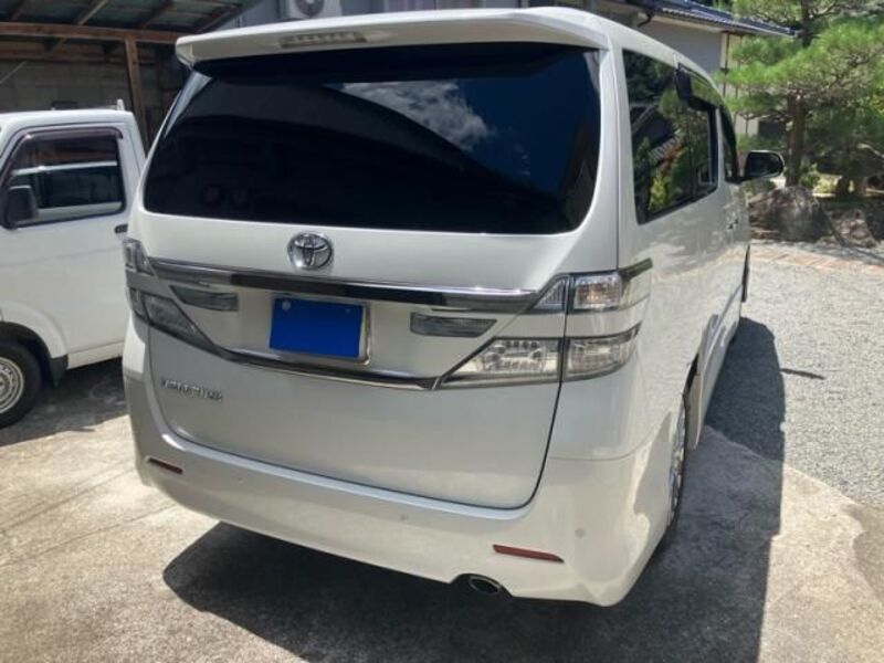 VELLFIRE