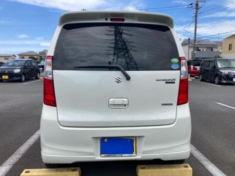 WAGON R