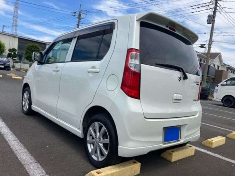 WAGON R