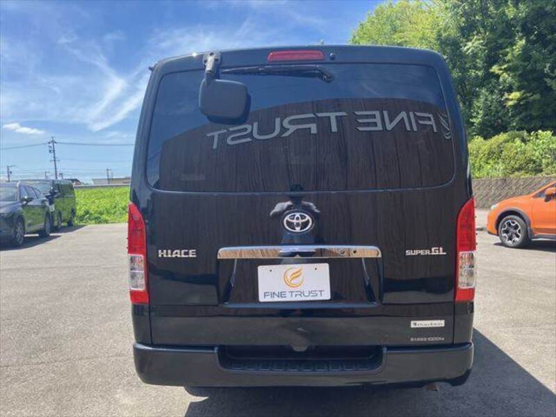 HIACE VAN