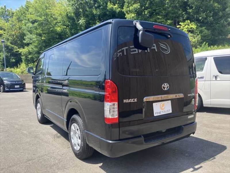 HIACE VAN