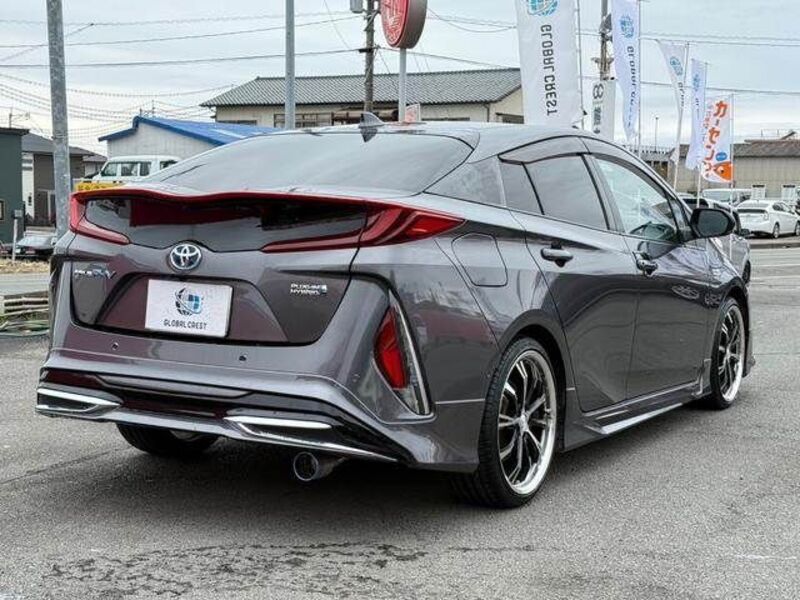PRIUS PHV