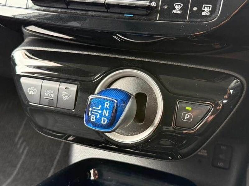 PRIUS PHV