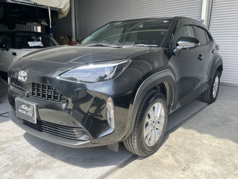 YARIS CROSS