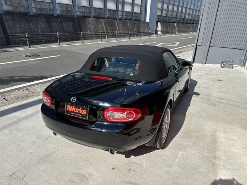 ROADSTER