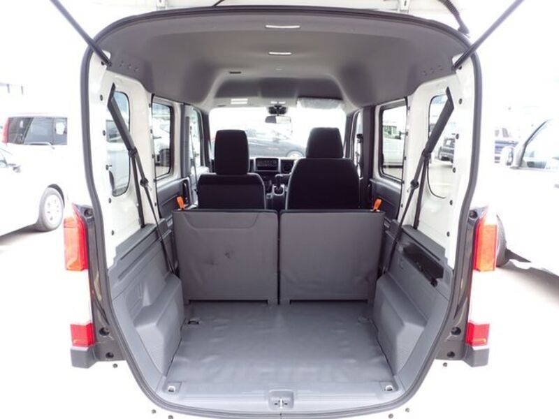 N-VAN