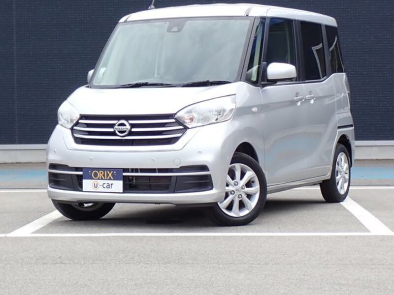 NISSAN DAYZ ROOX