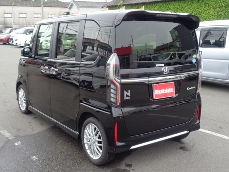 N BOX CUSTOM