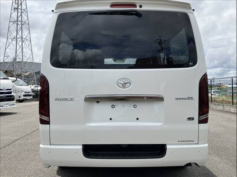HIACE VAN