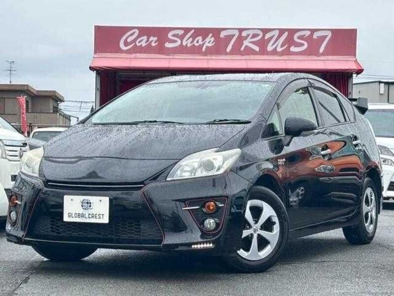 TOYOTA PRIUS PHV