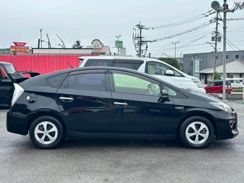 PRIUS PHV