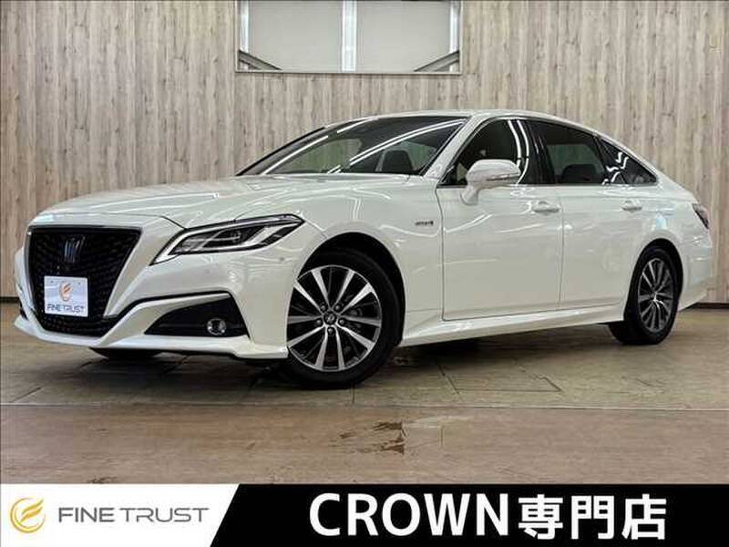 TOYOTA CROWN