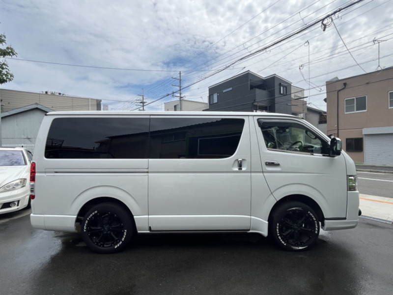 HIACE VAN