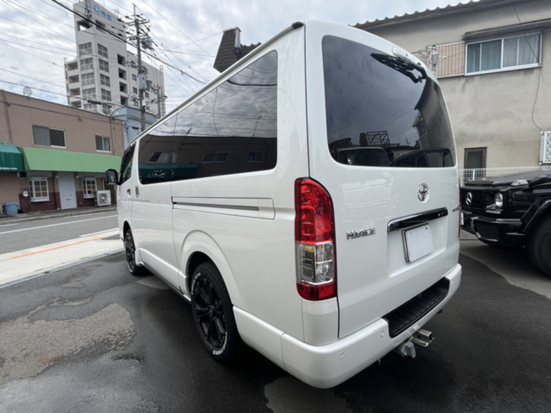 HIACE VAN