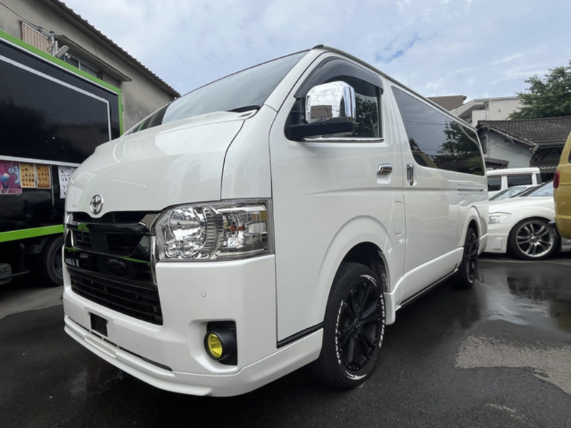 HIACE VAN