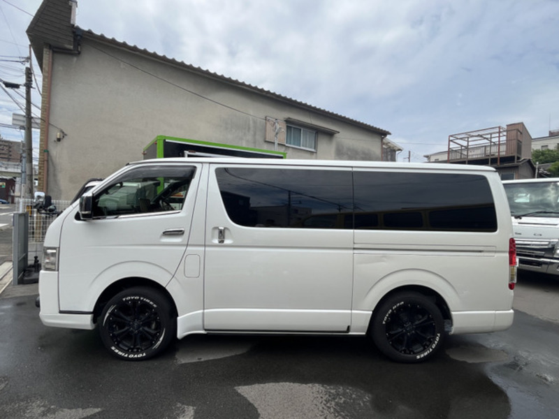 HIACE VAN