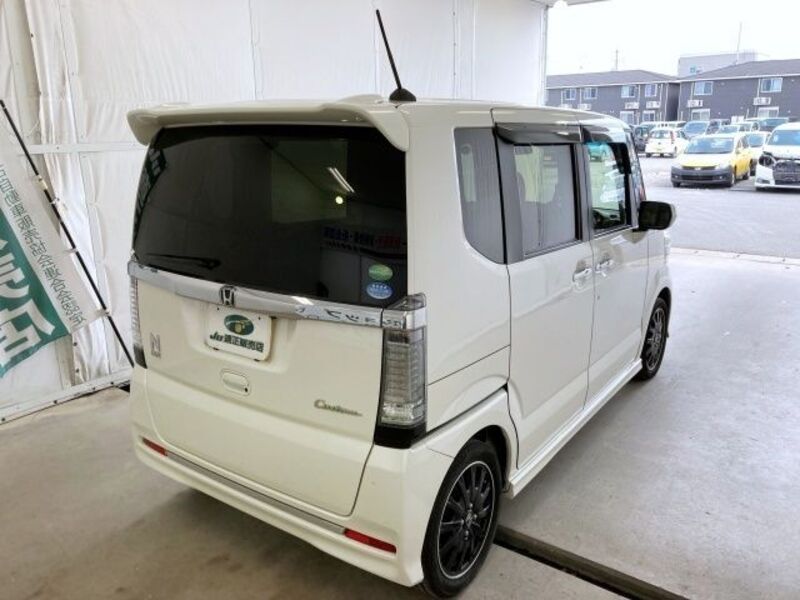 N BOX CUSTOM