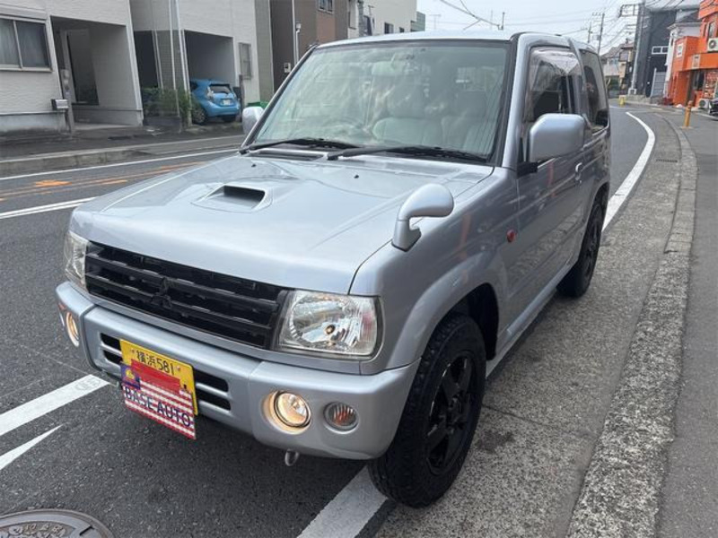 MITSUBISHI PAJERO MINI