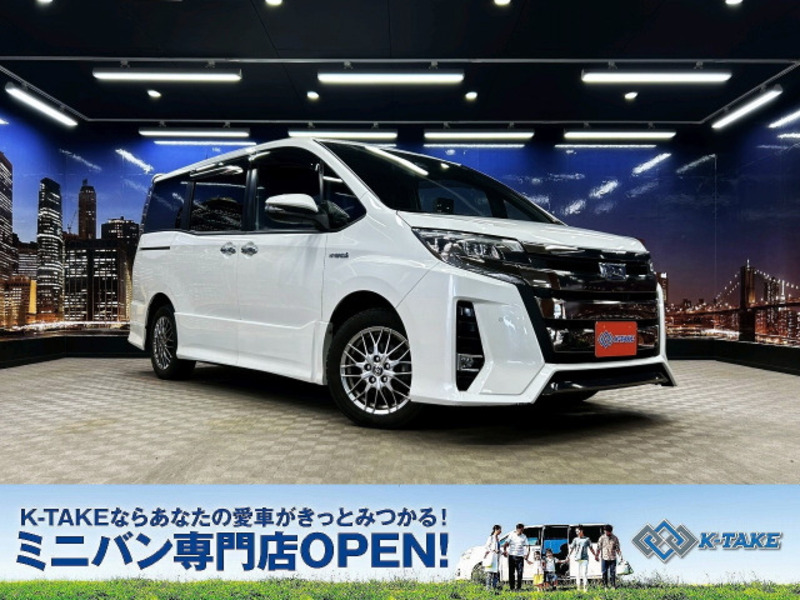 TOYOTA NOAH