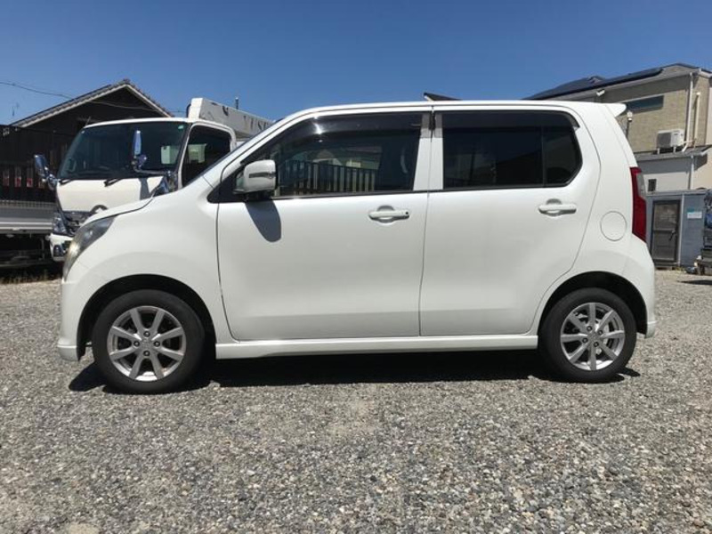WAGON R