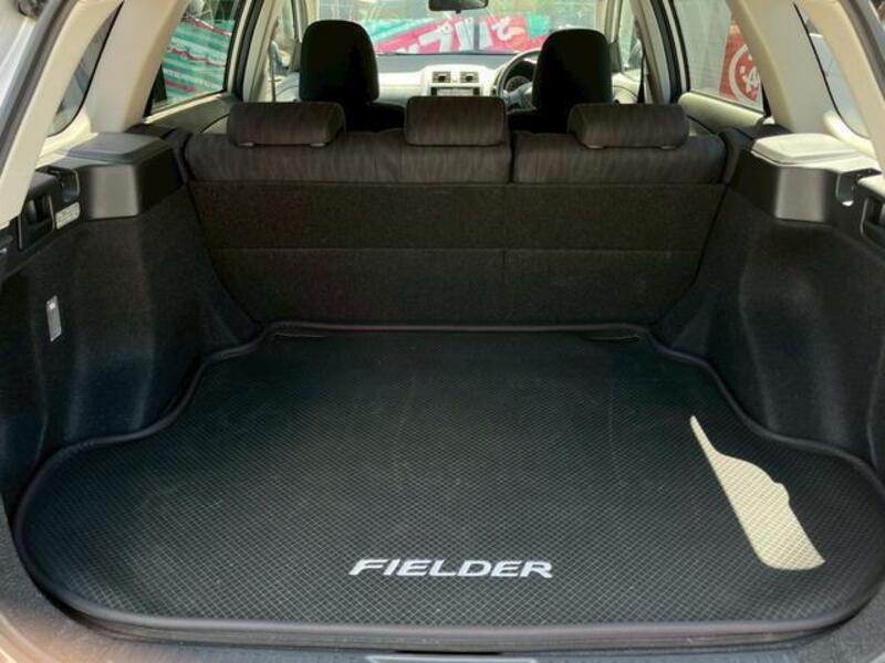 COROLLA FIELDER