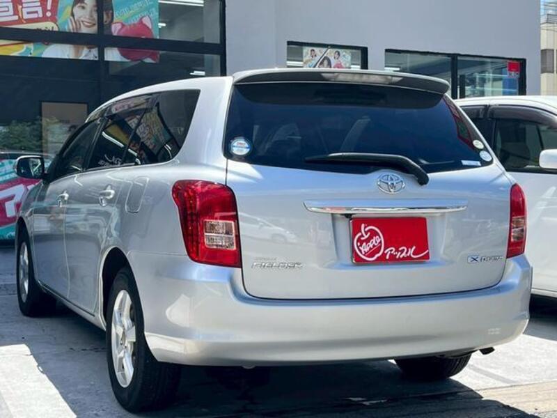 COROLLA FIELDER