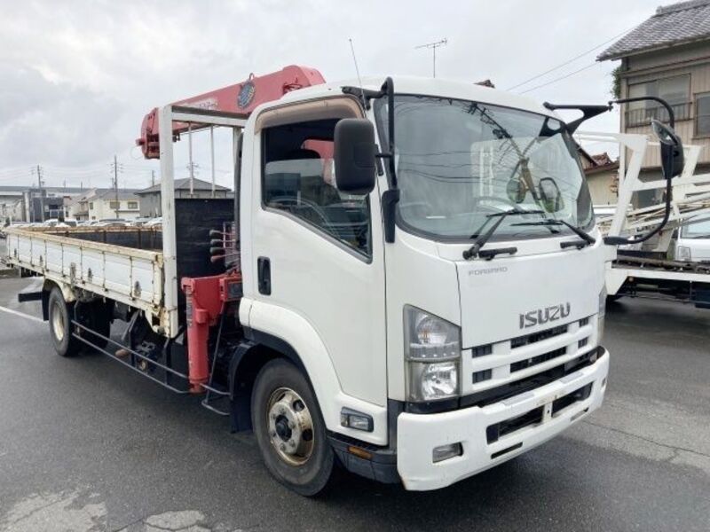 ISUZU FORWARD