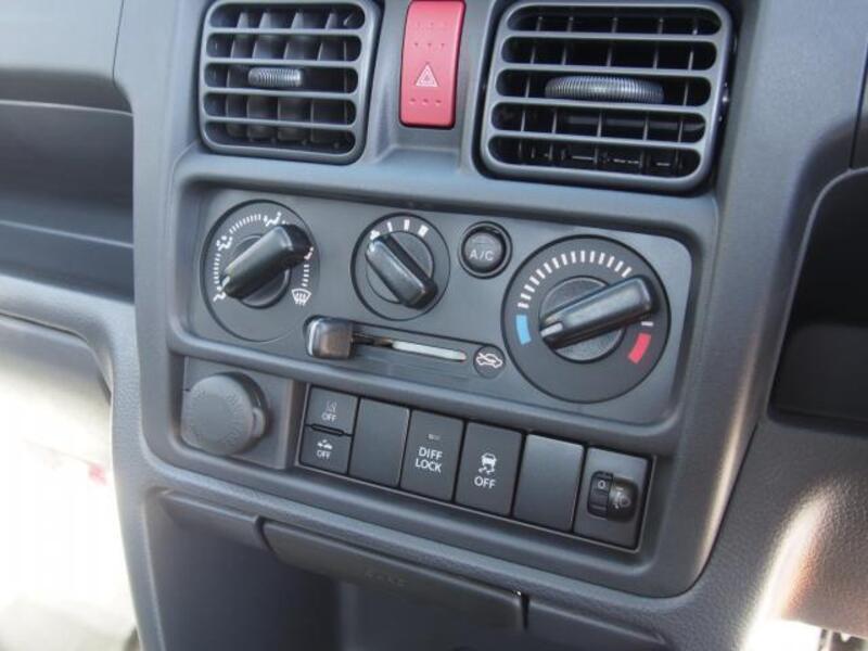 MINICAB TRUCK