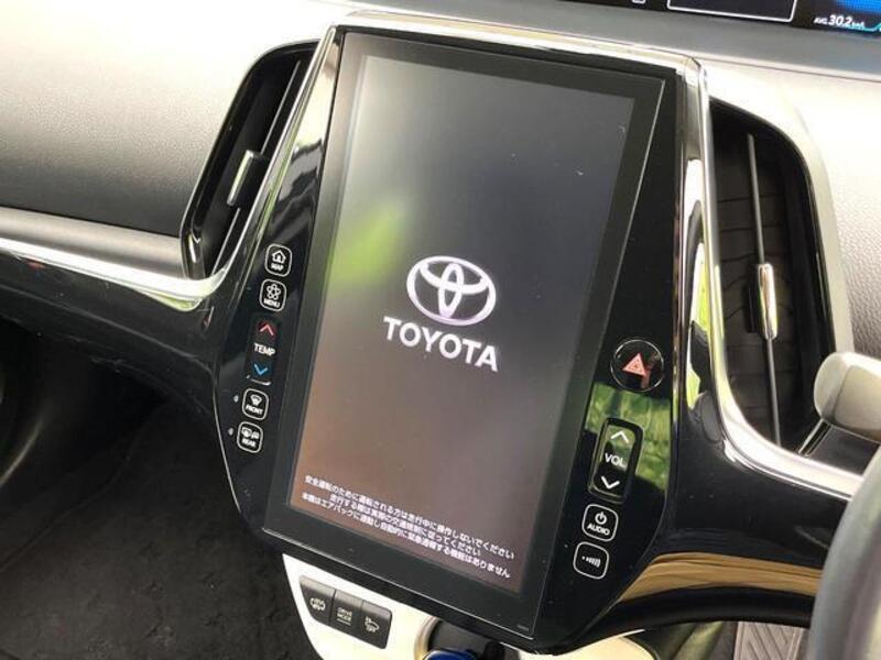 PRIUS PHV