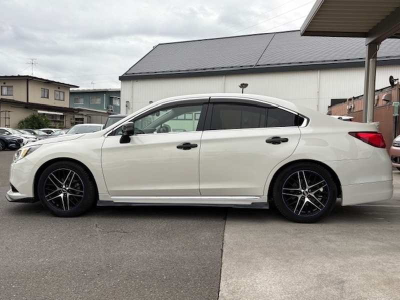 LEGACY B4
