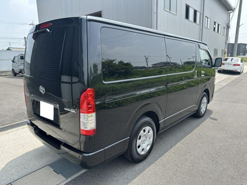 HIACE VAN